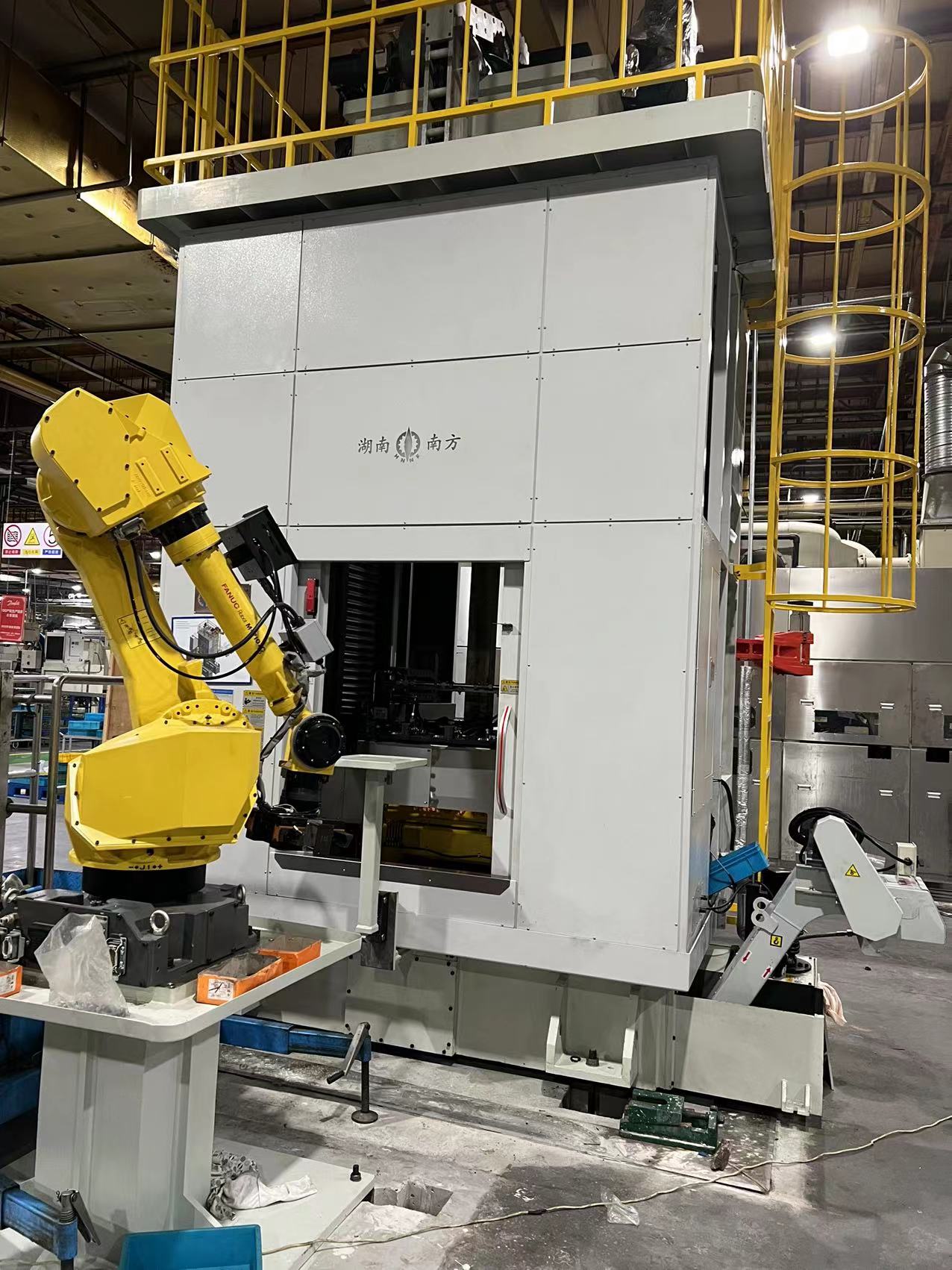 LK8920數控螺(luo)旋立式内(nèi)拉床